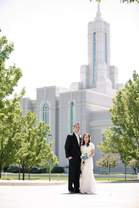 Wedding-and-Portrait-Photographer-Timpanogos-Wedding-Photographer016IMG_0063-Blog(pp_w480_h720)