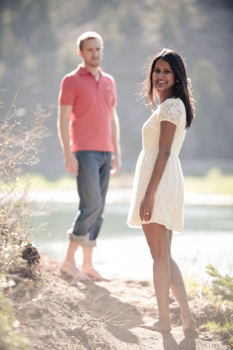 Wedding-and-Portrait-Photographer-water-engagements-Elisabeth-Kate-Studios-Photography018IMG_9202-Blog(pp_w480_h720)