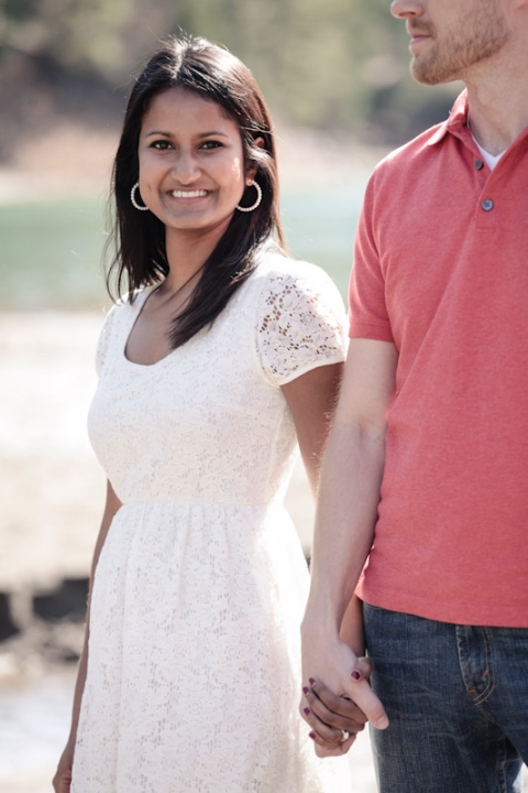Wedding-and-Portrait-Photographer-water-engagements-Elisabeth-Kate-Studios-Photography022IMG_8816-Blog(pp_w480_h720)
