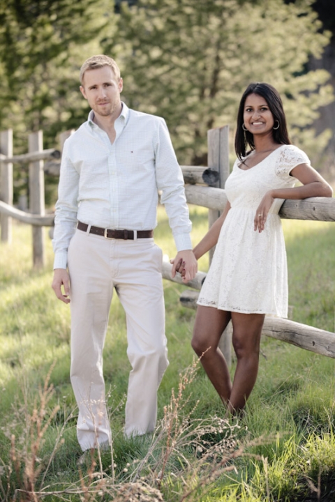 Wedding-and-Portrait-Photographer-water-engagements-Elisabeth-Kate-Studios-Photography027IMG_9432-Blog(pp_w480_h720)