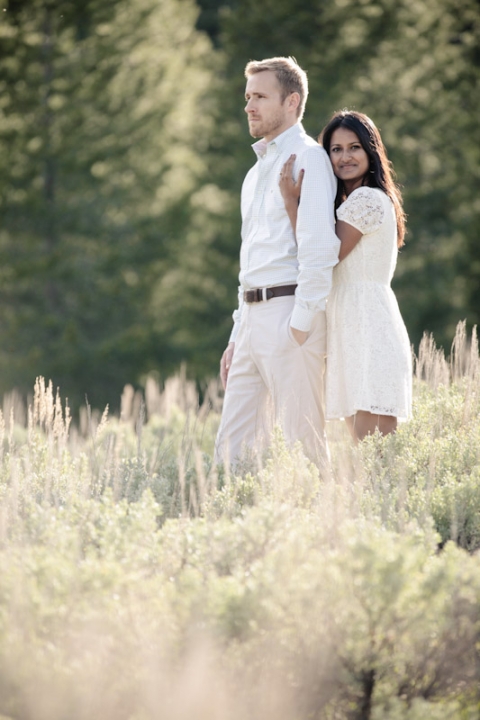 Wedding-and-Portrait-Photographer-water-engagements-Elisabeth-Kate-Studios-Photography035IMG_9481-Blog(pp_w480_h720)