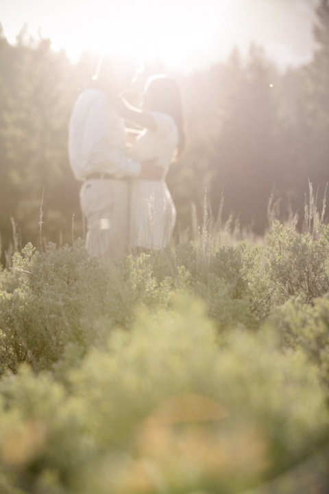 Wedding-and-Portrait-Photographer-water-engagements-Elisabeth-Kate-Studios-Photography038IMG_9525-Blog(pp_w480_h720)