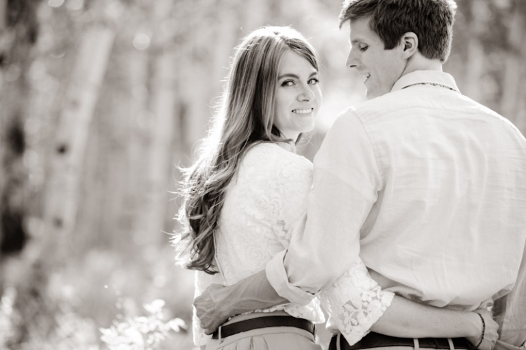 Wedding-and-Portrait-Photographer-Engagements-Satyra-Johnathan005IMG_9567-Blog(pp_w768_h511)