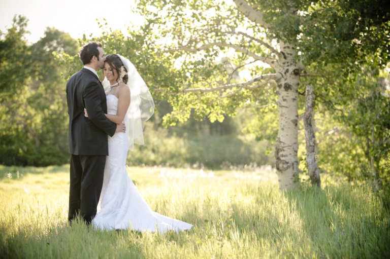 Wedding-and-Portrait-Photographer-Bridals-Elisabeth-Kate-Studios-Photography-UT047IMG_9280-Blog(pp_w768_h511)