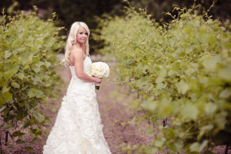 Wedding-and-Portrait-Photographer-Bridals-UT0050R0A8282-Blog(pp_w768_h511)
