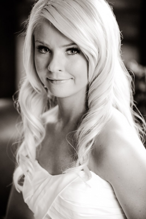 Wedding-and-Portrait-Photographer-Bridals-UT0100R0A8398-Blog(pp_w480_h720)