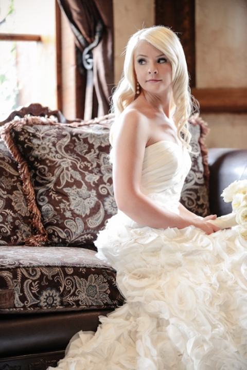 Wedding-and-Portrait-Photographer-Bridals-UT0110R0A8417-Blog(pp_w480_h720)