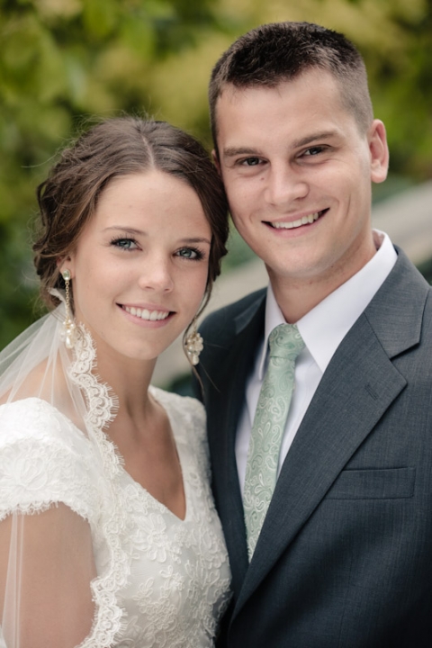 Wedding-and-Portrait-Photographer-Bridals-UT0140R0A3288-Blog(pp_w480_h720)