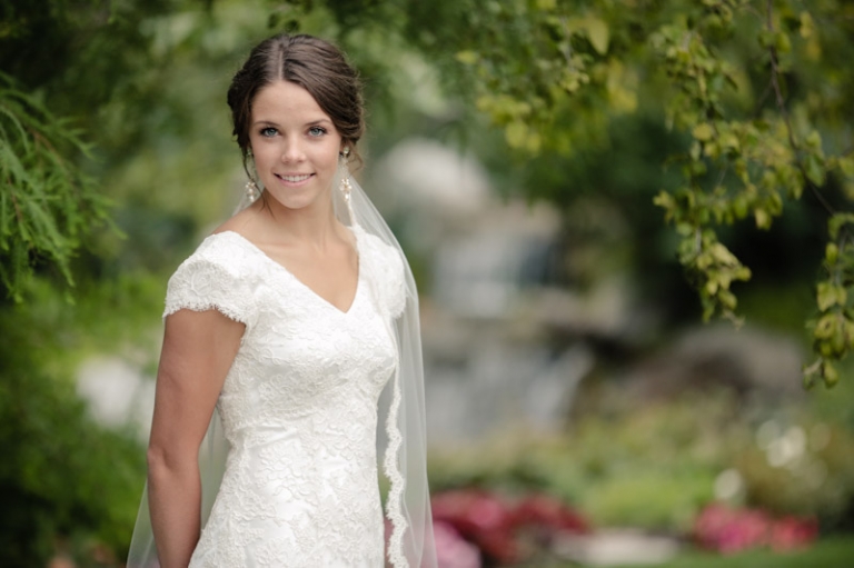 Wedding-and-Portrait-Photographer-Bridals-UT0150R0A3350-Blog(pp_w768_h511)