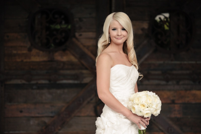 Wedding-and-Portrait-Photographer-Bridals-UT0160R0A8266-Blog(pp_w768_h511)