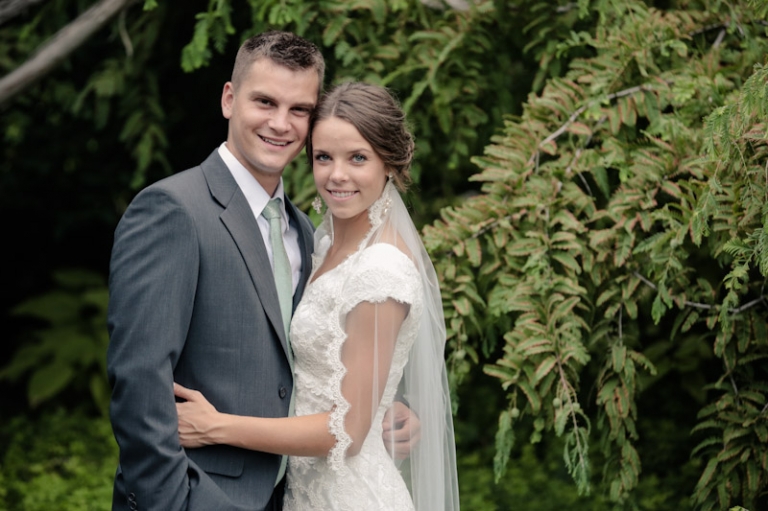 Wedding-and-Portrait-Photographer-Bridals-UT0180R0A3389-Blog(pp_w768_h511)