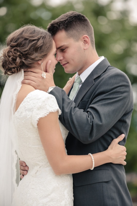 Wedding-and-Portrait-Photographer-Bridals-UT0190R0A2967-Blog(pp_w480_h720)