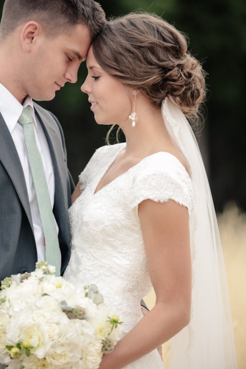 Wedding-and-Portrait-Photographer-Bridals-UT0280R0A3553-Blog(pp_w480_h720)