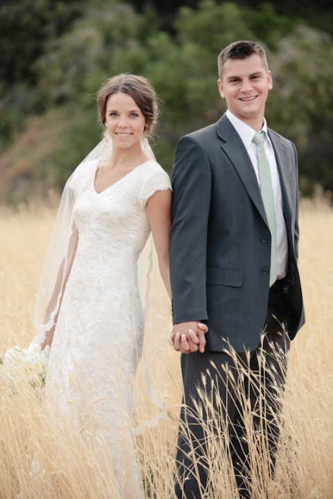 Wedding-and-Portrait-Photographer-Bridals-UT0350R0A3640-Blog(pp_w480_h720)