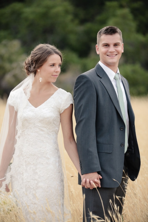 Wedding-and-Portrait-Photographer-Bridals-UT0390R0A3661-Blog(pp_w480_h720)