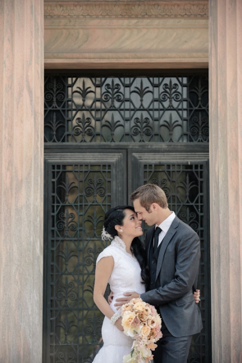 Wedding-and-Portrait-Photographer-Bridals0100R0A2037-Blog(pp_w480_h720)