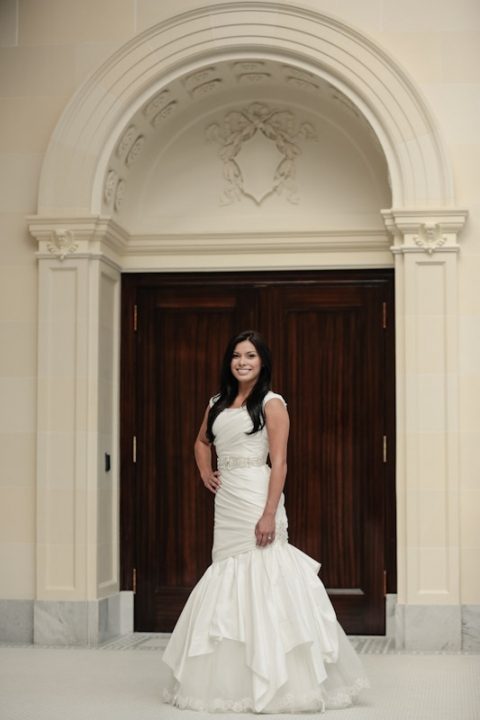 Wedding-and-Portrait-Photographer-Bridals0130R0A0101-Blog(pp_w480_h720)