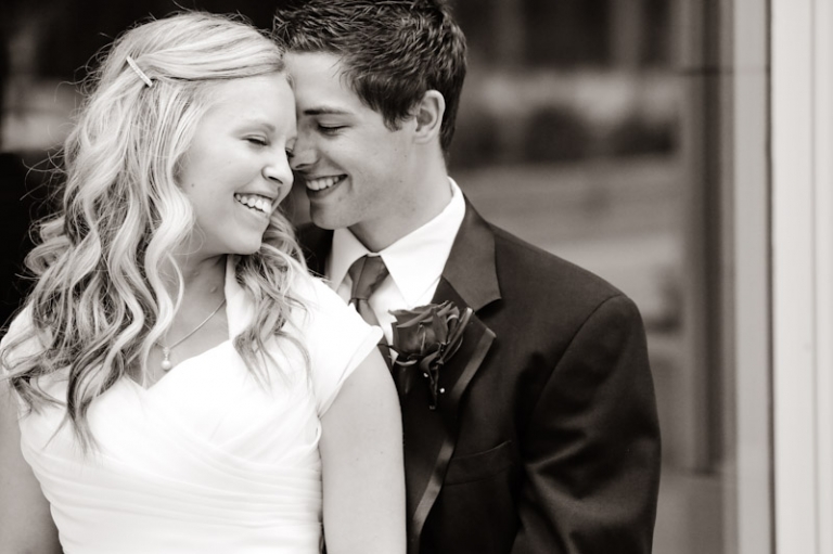 Wedding-and-Portrait-Photographer-Bridals0210R0A0791-Blog(pp_w768_h511)