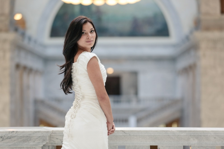 Wedding-and-Portrait-Photographer-Bridals0230R0A0027-Blog(pp_w768_h511)