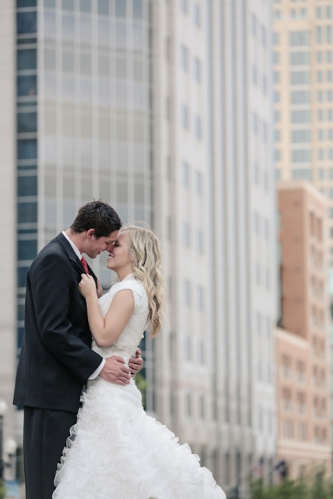Wedding-and-Portrait-Photographer-Bridals0300R0A1098-Blog(pp_w480_h720)