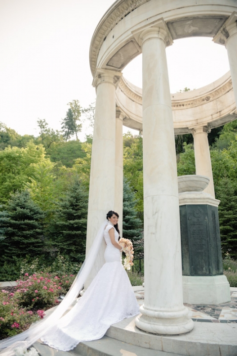 Wedding-and-Portrait-Photographer-Bridals0300R0A1726-Blog(pp_w480_h720)