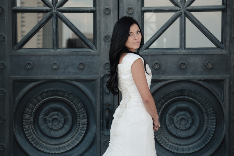 Wedding-and-Portrait-Photographer-Bridals0380R0A0139-Blog(pp_w768_h511)