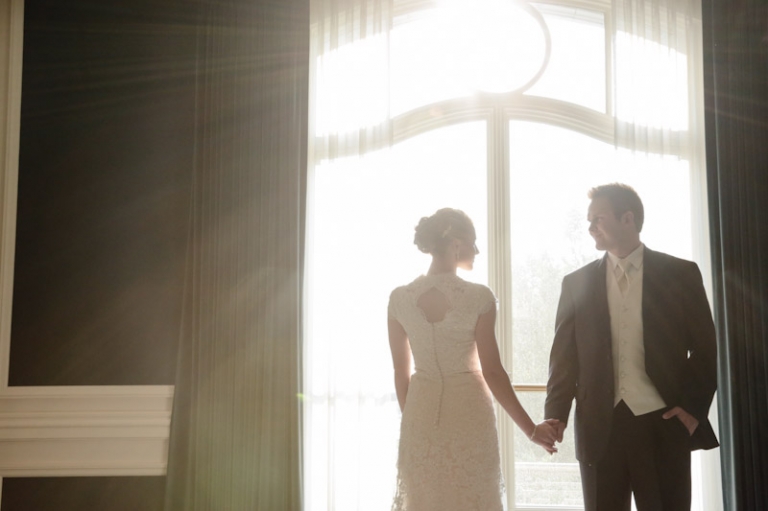 Wedding-and-Portrait-Photographer-Elegant-Bridals-UT0100R0A2631-Blog(pp_w768_h511)