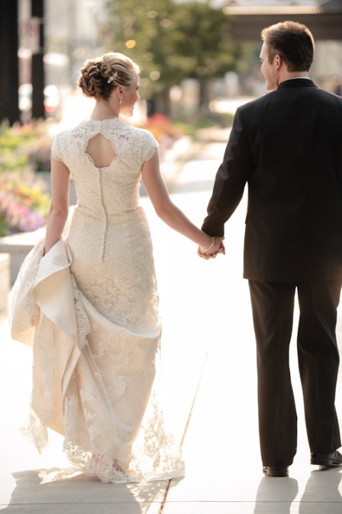 Wedding-and-Portrait-Photographer-Elegant-Bridals-UT0170R0A2554-Blog(pp_w480_h720)