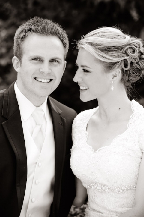 Wedding-and-Portrait-Photographer-Elegant-Bridals-UT0230R0A2366-Blog(pp_w480_h720)