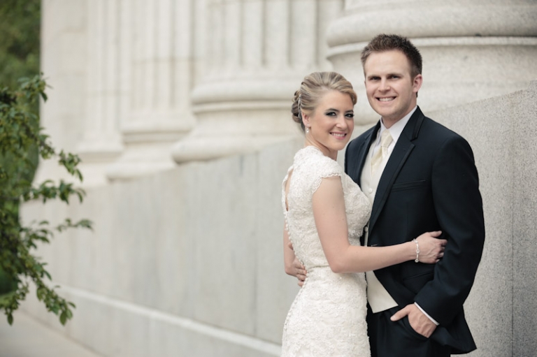 Wedding-and-Portrait-Photographer-Elegant-Bridals-UT0250R0A2459-Blog(pp_w768_h511)