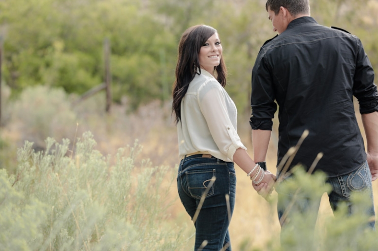 Wedding-and-Portrait-Photographer-Engagements-UT0010R0A0769-Blog(pp_w768_h511)