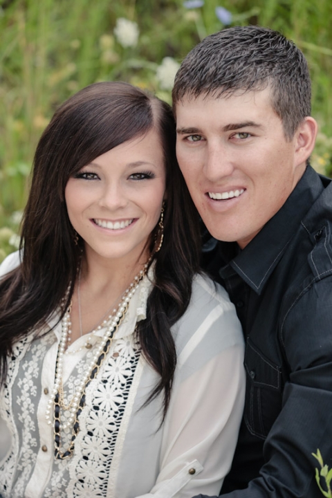 Wedding-and-Portrait-Photographer-Engagements-UT0020R0A0563-Blog(pp_w480_h720)