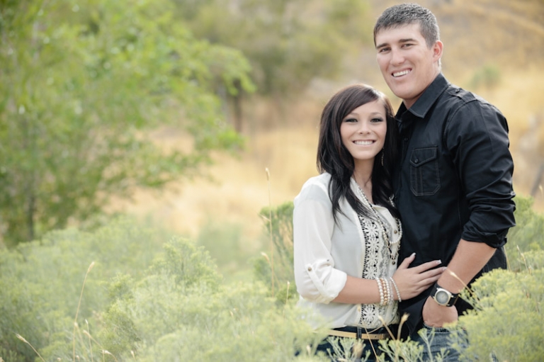 Wedding-and-Portrait-Photographer-Engagements-UT0060R0A0701-Blog(pp_w768_h511)