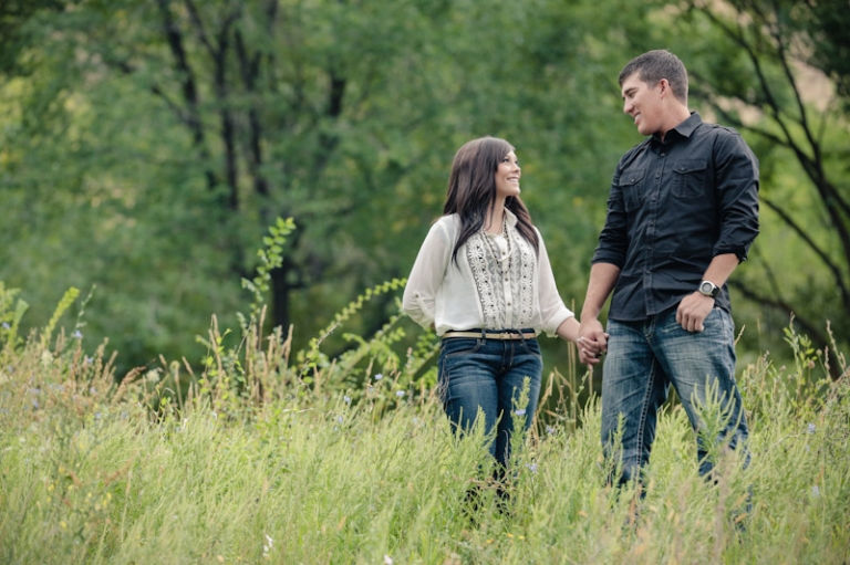 Wedding-and-Portrait-Photographer-Engagements-UT0100R0A0616-Blog(pp_w768_h511)