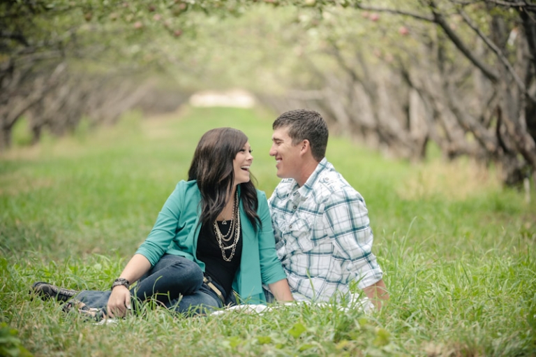 Wedding-and-Portrait-Photographer-Engagements-UT0200R0A0337-Blog(pp_w768_h511)