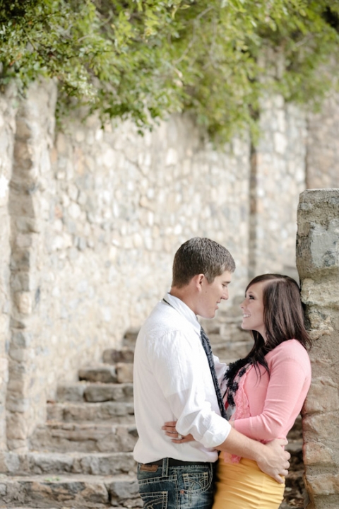 Wedding-and-Portrait-Photographer-Engagements-UT0290R0A0208-Blog(pp_w480_h720)