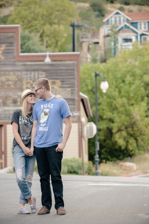 Wedding-and-Portrait-Photographer-Engagements-UT0380R0A1606-Blog(pp_w480_h720)