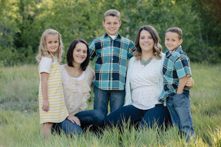 Wedding-and-Portrait-Photographer-Family-Photos0060R0A9104-Blog(pp_w768_h511)