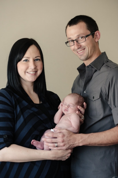 Wedding-and-Portrait-Photographer-Newborns0130R0A4606-Blog(pp_w480_h720)
