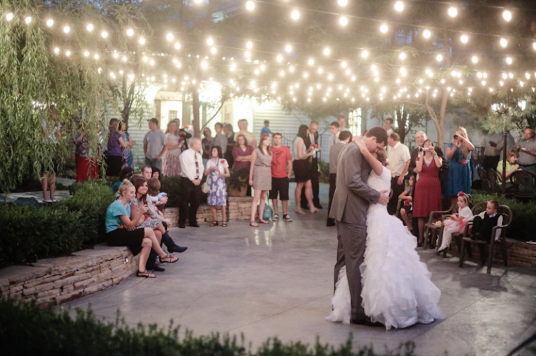 Wedding-and-Portrait-Photographer-Oquirrh-mountain-temple-wedding0320R0A9552-Blog(pp_w768_h511)