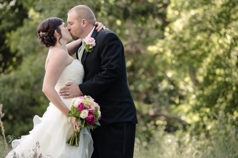 Wedding-and-Portrait-Photographer-Red-Butte-Garden-Wedding-Photographer032IMG_3820-Blog(pp_w768_h511)
