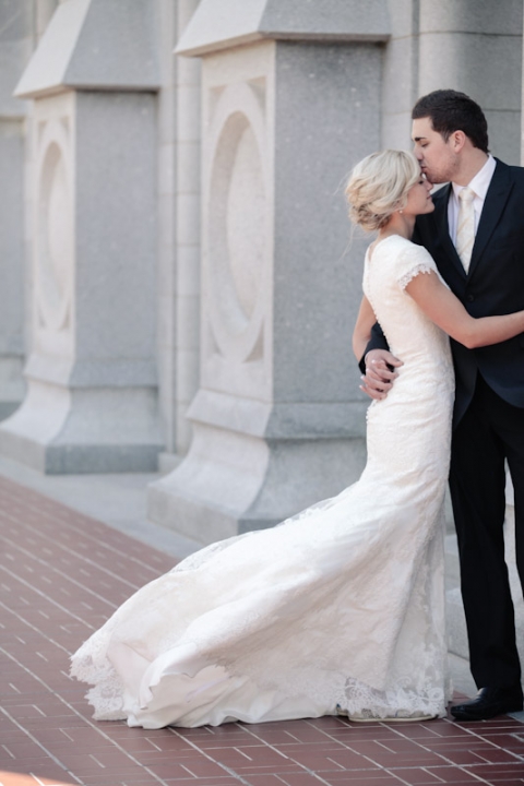 Wedding-and-Portrait-Photographer-SLC-Temple-Wedding-photographer-UT009IMG_7315-Blog(pp_w480_h720)