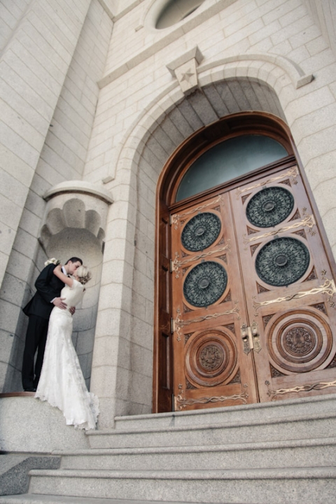 Wedding-and-Portrait-Photographer-SLC-Temple-Wedding-photographer-UT021IMG_7179-Blog(pp_w480_h720)