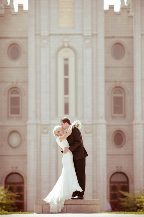 Wedding-and-Portrait-Photographer-SLC-Temple-Wedding-photographer-UT029IMG_7571-Blog(pp_w480_h720)