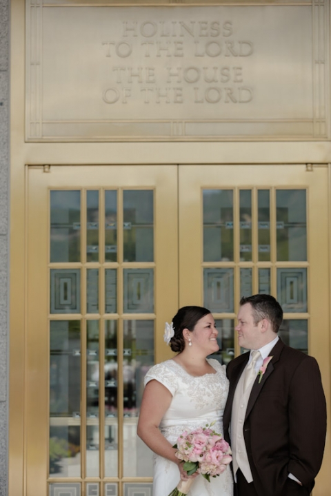 Wedding-and-Portrait-Photographer-Stone-Gate-Center-Reception-UT0280R0A7250-Blog(pp_w480_h720)