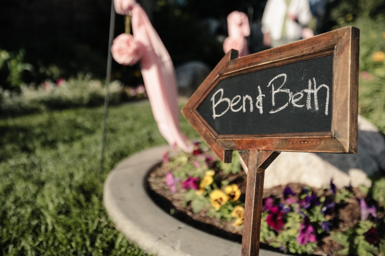 Wedding-and-Portrait-Photographer-Summer-Wedding0300R0A1609-Blog(pp_w768_h511)