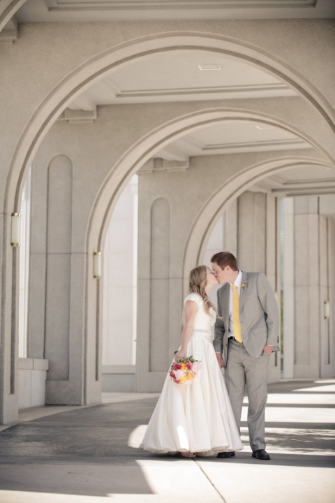 Wedding-and-Portrait-Photographer-Timpanogos-Temple-Wedding024IMG_1420-Blog(pp_w480_h720)