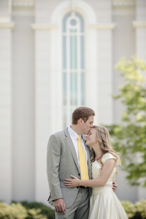 Wedding-and-Portrait-Photographer-Timpanogos-Temple-Wedding031IMG_1613-Blog(pp_w480_h720)