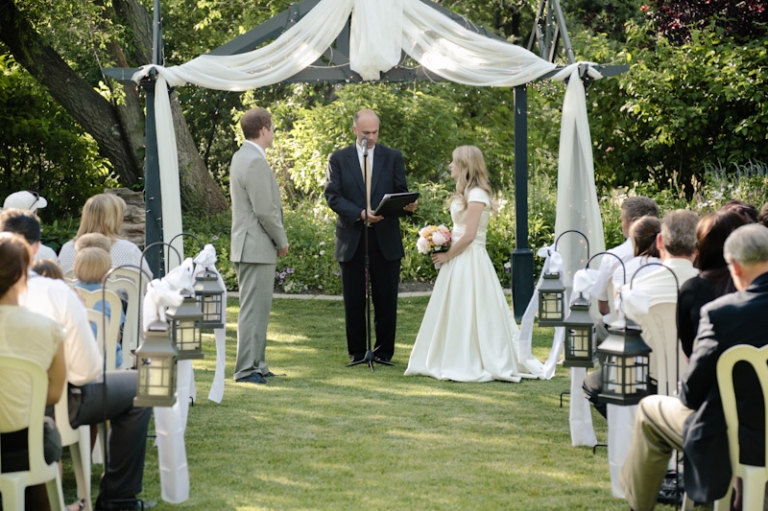 Wedding-and-Portrait-Photographer-Timpanogos-Temple-Wedding0390R0A0543-Blog(pp_w768_h511)