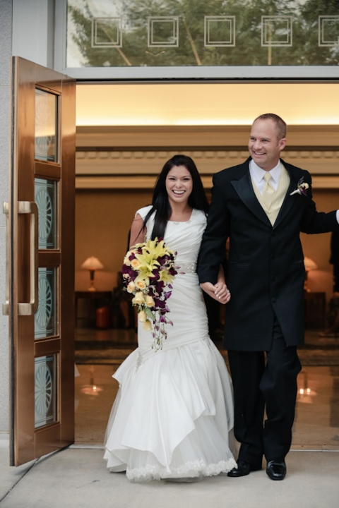 Wedding-and-Portrait-Photographer-Timpanogos-Temple-wedding0080R0A9349-Blog(pp_w480_h720)